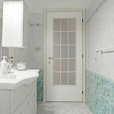 R-house - * Collecorvino