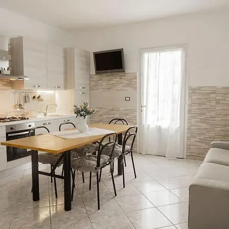 Apartment R-house - *