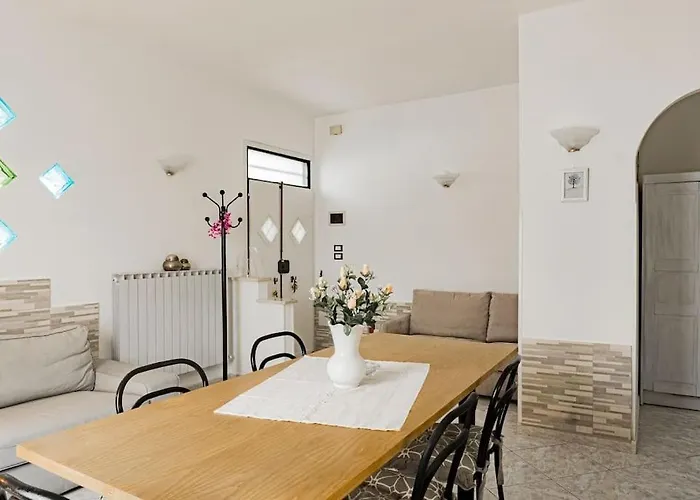 Апартаменты R-house - *